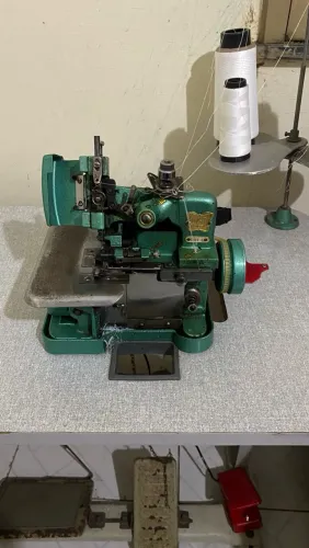 Vendo Máquina de Costura Overlock Semi-Industrial em ótimo estado de conservação!