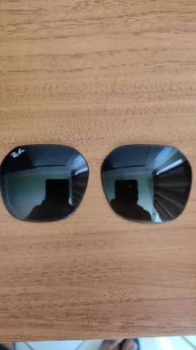 Lentes RayBan modelo Jim preto degradê 