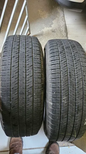 Pneus yokohama 225/65 R17 R$ 150 valor da unidade