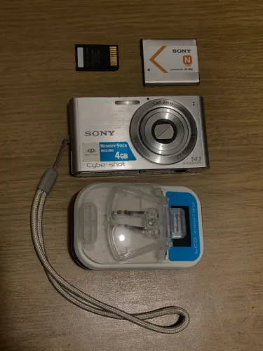 Cybershot w320 14.1 megapixel