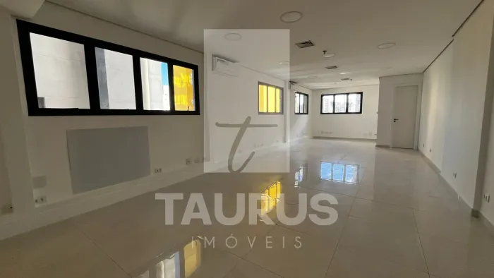 Sala Comercial para comprar com 52m², 2 vagas na Vila Clementino, São Paulo-SP.