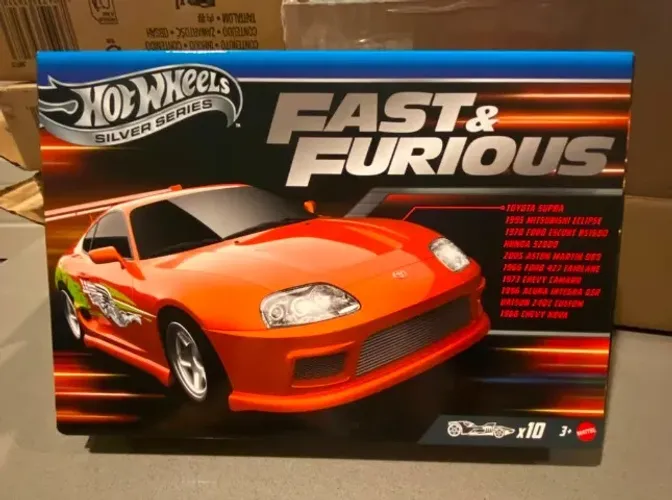 Hot Wheels Fast and Furious Silver Series Pack 10 - Velozes e Furiosos Caixa com 10 minis