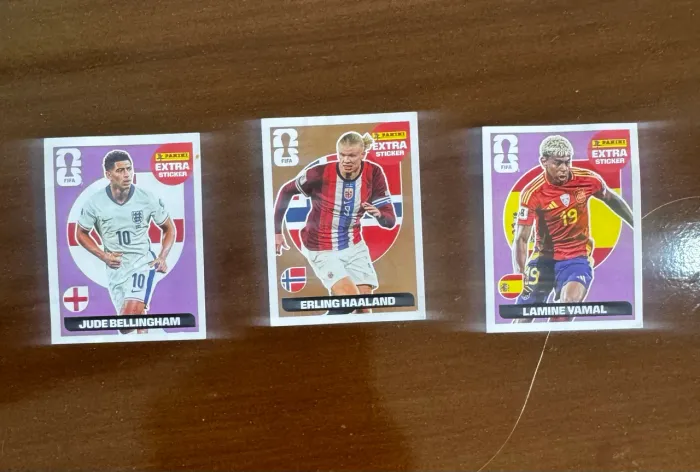 FIGURINHAS LEGEND - Lamine Yamal , Halland , Jude Bellingham