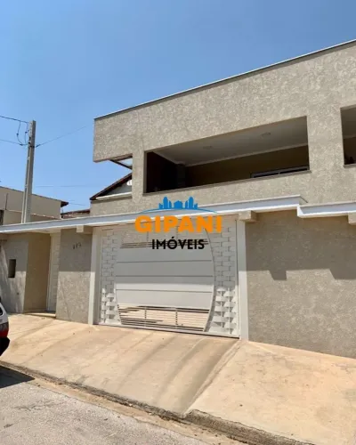 Casa com 3 dormitórios para alugar, 100 m² por R$ 3.275,00/mês - Florianópolis - Jaguariún