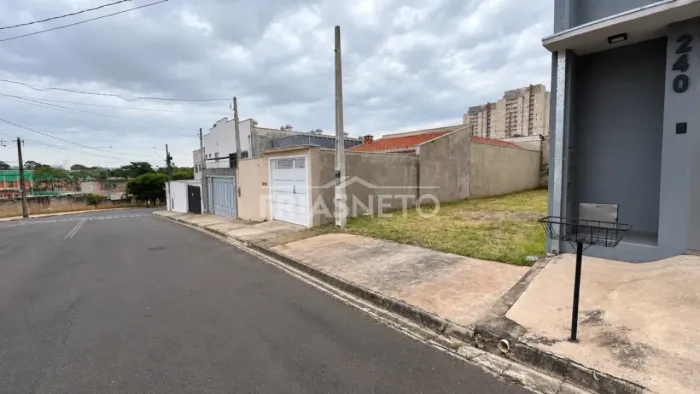 Terreno à venda no bairro Vila Industrial