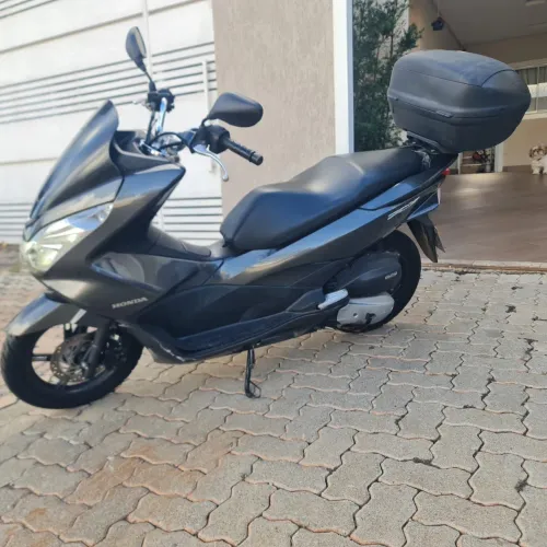 vendo PCX 2017 doc em dias IPVA 2026 pago * whatsapp