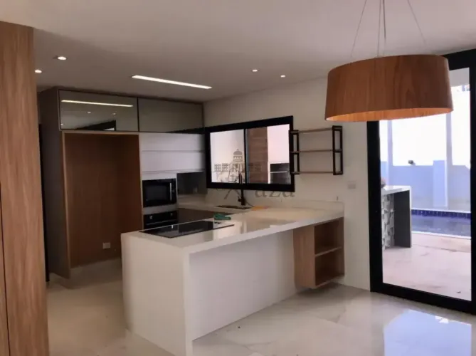 Sobrado com piscina à venda no Vivva - 3 dormitórios, 2 suítes - 250m² - Jacareí