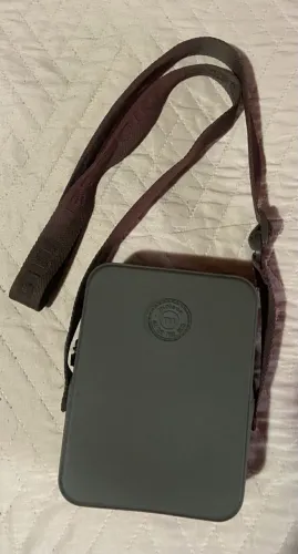 Bolsa transversal marrom