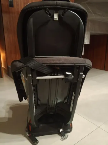 Vendo duas cadeiras para carro