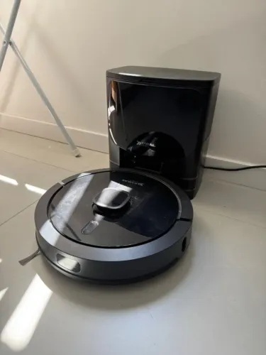 Robô Aspira e Passa Pano