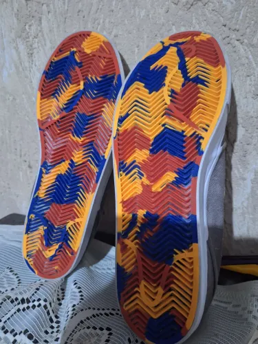 Tenis 42