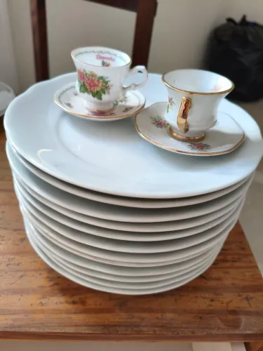 Pratos porcelana SCHMIDT com brinde