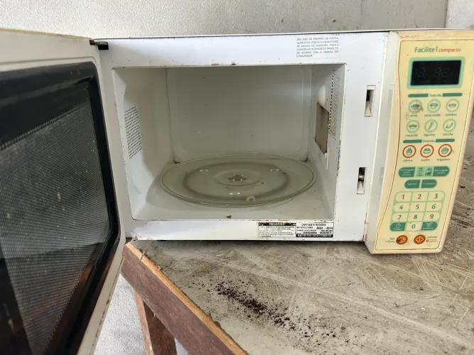 Microondas cônsul 18 litros 
