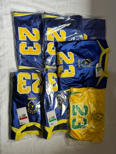 Camiseta Air Jordan Brasil Long Sleeve Goalie (M, G e XL)