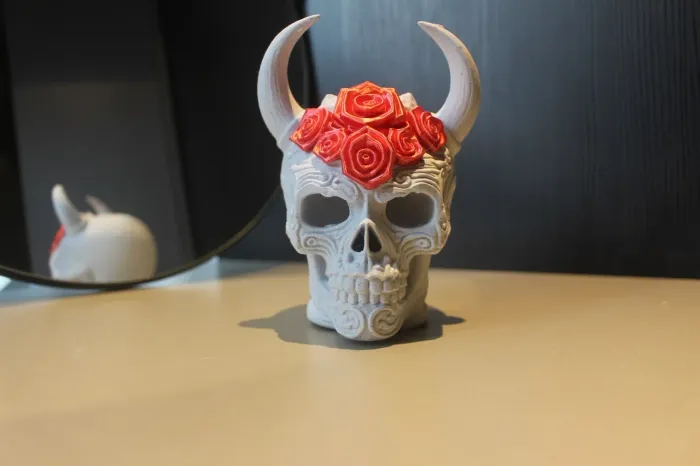 Caveira com rosas