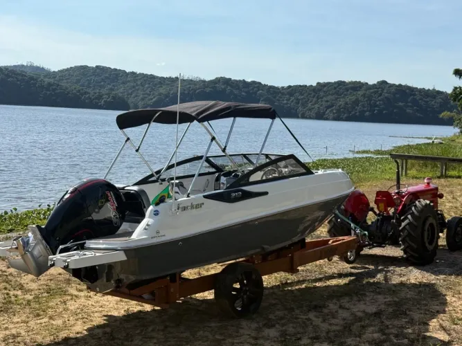 Lancha Focker 212 150Hp MERCURY XS Pro 6 horas nova nova