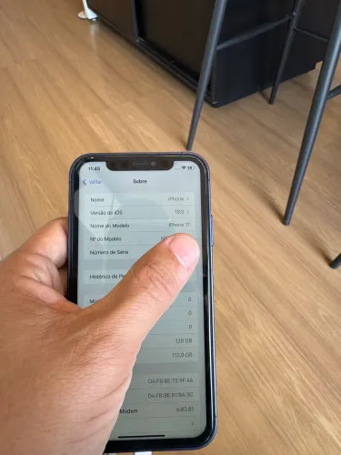 iPhone 11 128 gigas na Carcaça do iPhone 17 pro 