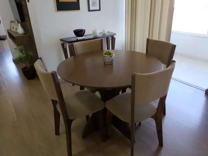 Mesa 4 cadeiras