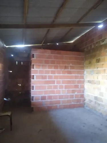 Vendo terreno  localizado no parque verde 2 , ótima localização. Preço a combinar.