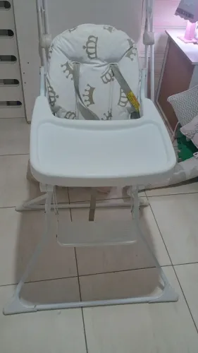 Vendo cadeirinha de alimentação em ótimo estado de conservação 