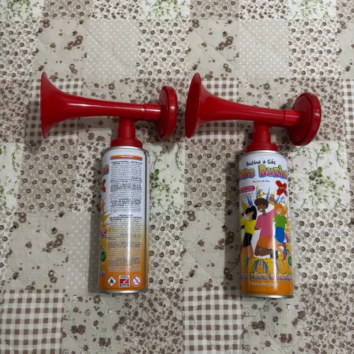 2 buzinas