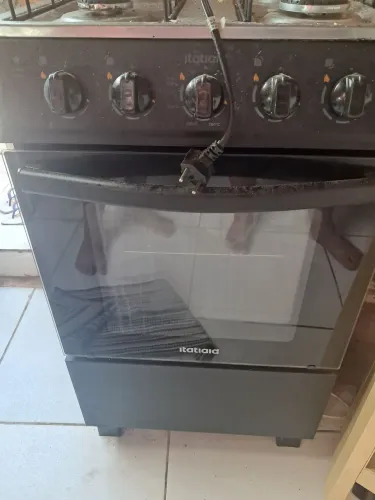 Vende-se  fogão  itatiaia
