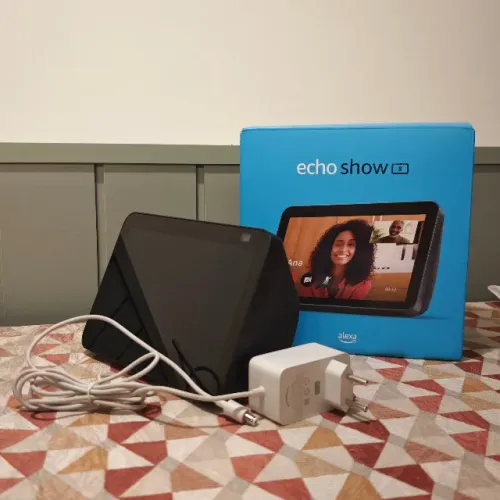 Alexa Echo Show 8 2 geração - Estado de novo