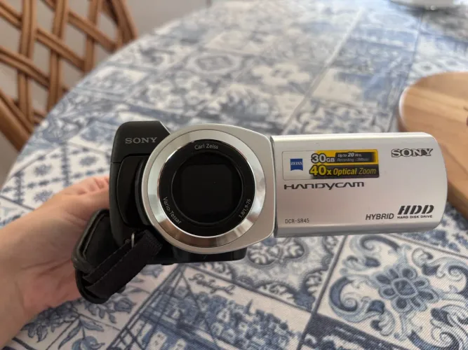 Filmadora Sony Handycam DCR-SR45 em perfeito estado