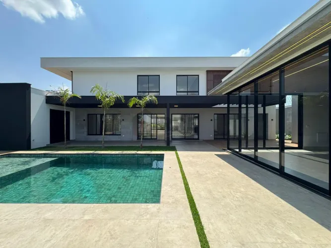Casa com 4 suítes à venda, 445m² por R$5.700.000 - Condomínio Estância Hípica - Nova Odess