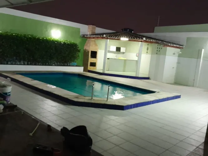 Alugo casa na Farolândia