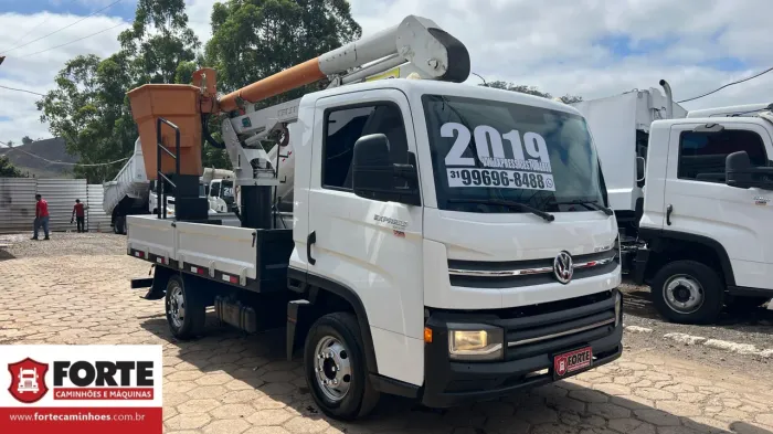 VW DELIVERY EXPRESS CESTO AÉREO 