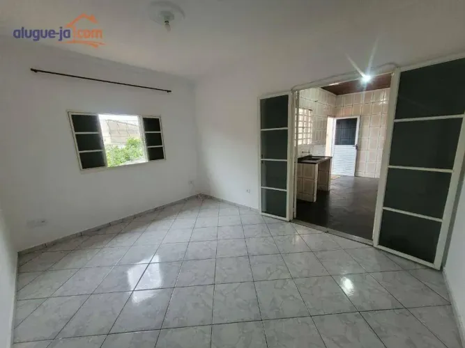 Edícula para Alugar no Residencial União com 1 quarto e 40m² cem São José dos Campos/SP