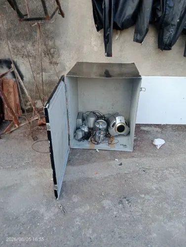 Baú de fibra para moto