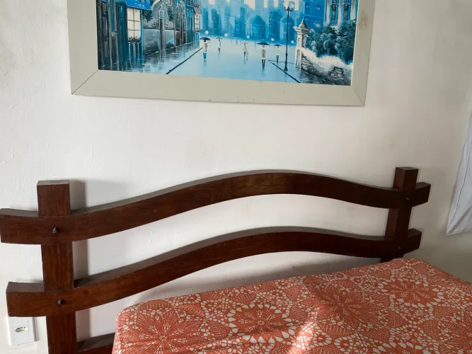 Cama madeira casal com colchão