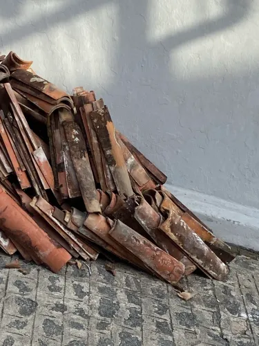 TELHA CANAL (DOAÇÃO)