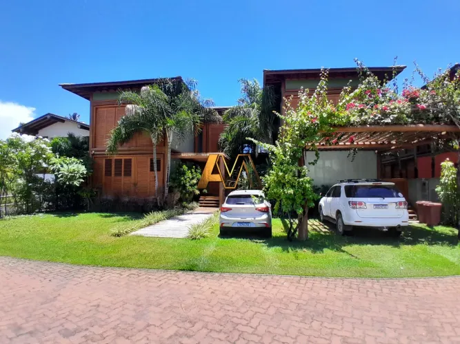 Casa à venda no bairro Praia do Forte - Mata de São João/BA