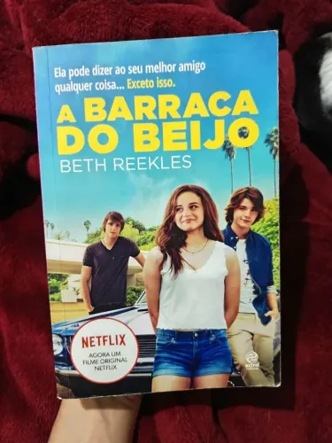 Livro A barraca do beijo (série Netflix)