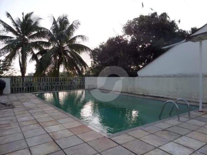 Casa com 3 dormitórios à venda, 150 m² por R$ 650.000,00 - Venda Das Pedras - Itaboraí/RJ