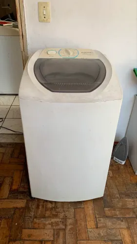 VENDO MÁQUINA DE LAVAR 6KG ELETROLUX funcionando perfeitamente