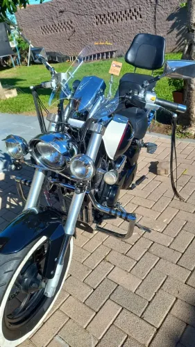 SUZUKI BOULEVARD M800 - ESTILO, POTÊNCIA E CONFORTO