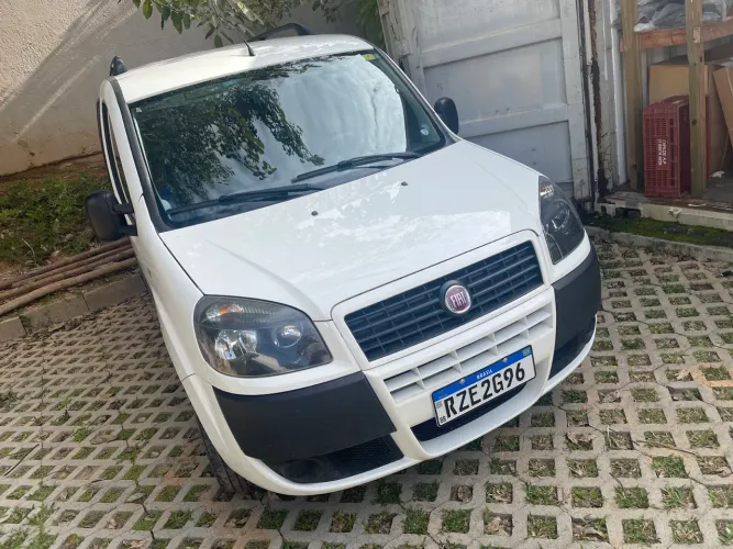 Fiat Doblo Essence 1.8 Flex 16V 5P 2021