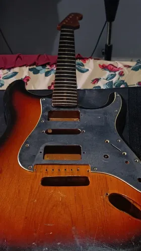 Guitarra Ewa