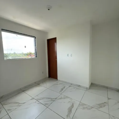 ALUGO APTO EM VALENTINA