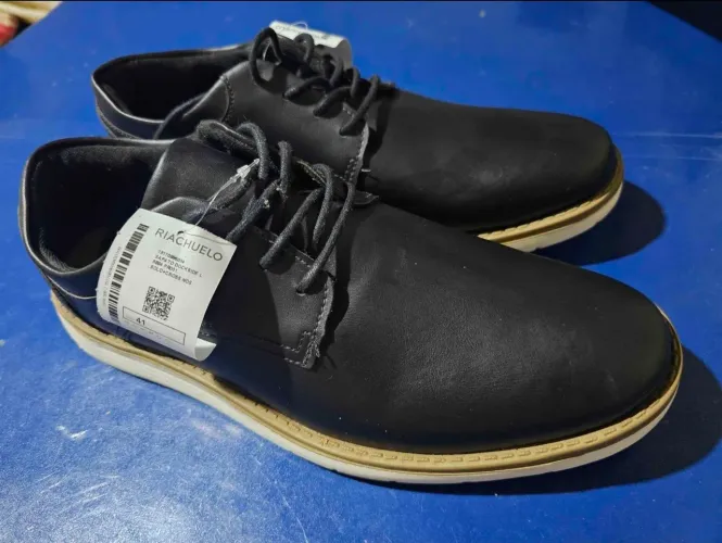 Sapato Casual, esporte fino, social preto e bege 41. Novo, com etiqueta Riachuelo