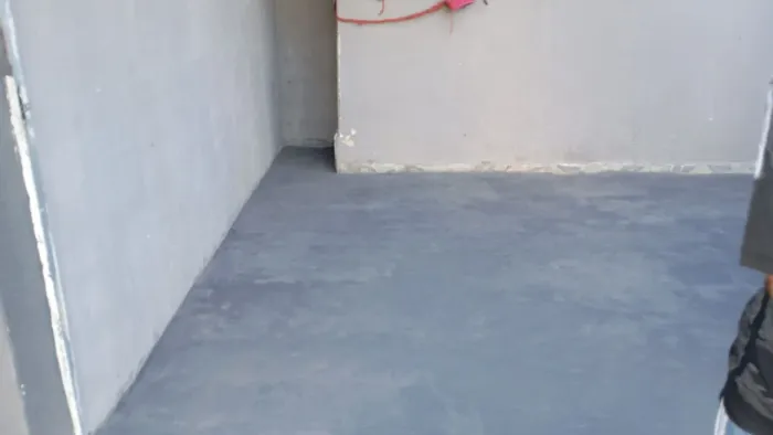 Alugo casa