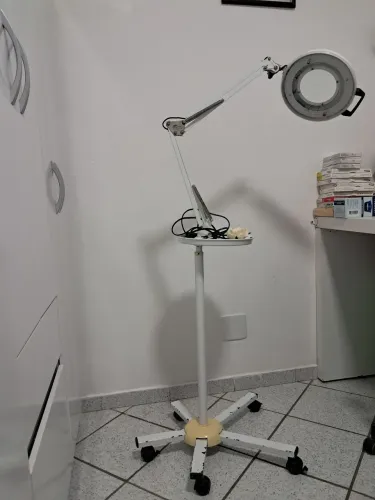 Vendo lupa tripé