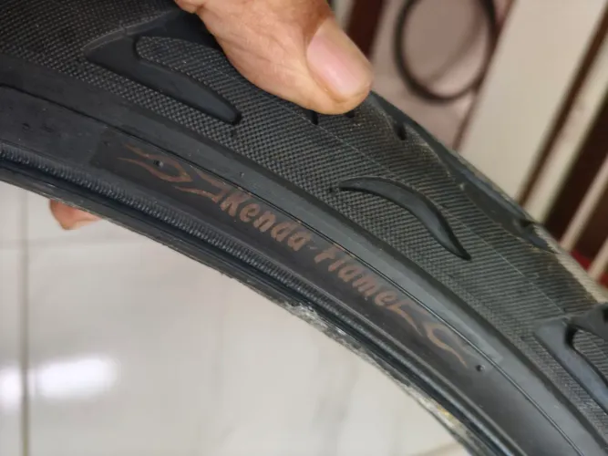 Pneu Kenda Flame aro 26  