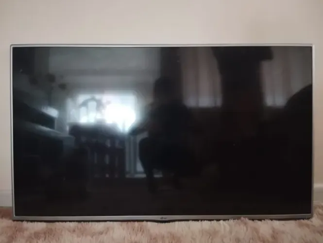 TV LED de 49 polegadas