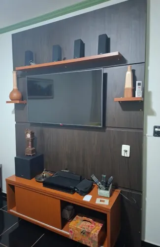 Vemde se painel TV em mpf super reforçado de parede