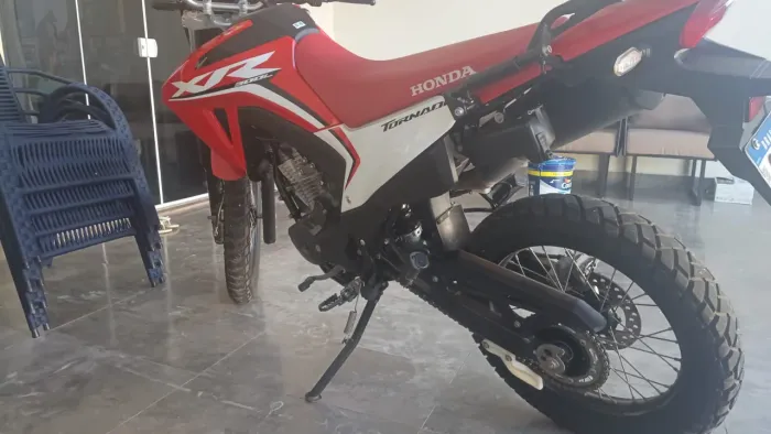 XR 300L TORNADO 2025